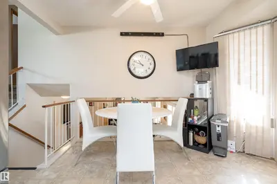 Interior photo 3 of 4116 44 AV