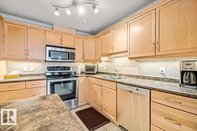 Interior photo 3 of #414 9910 107 ST