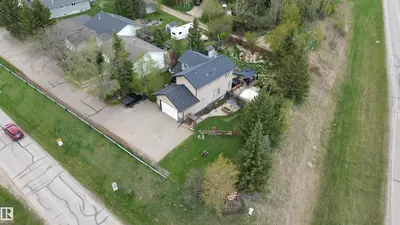 Interior photo 1 of 501 LAKESIDE DR