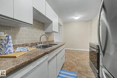 Interior photo 4 of 20D CALLINGWOOD CT NW