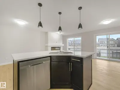 Interior photo 3 of 7327 24 AV SW