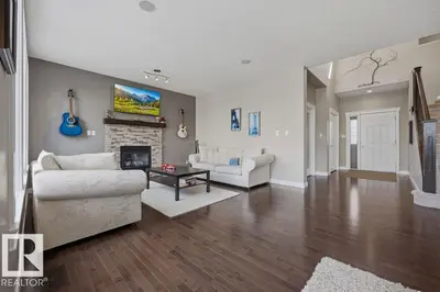 Interior photo 2 of 5 KRAHN CO
