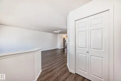 Interior photo 1 of 