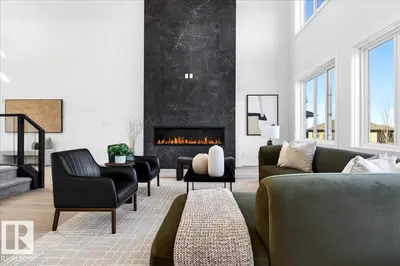 Interior photo 4 of 5928 32 ST NE