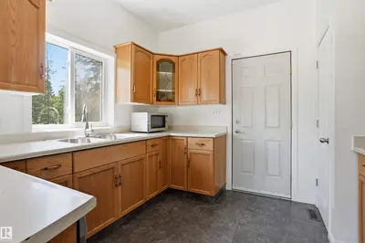 Interior photo 2 of 53434 RGE ROAD 40 A