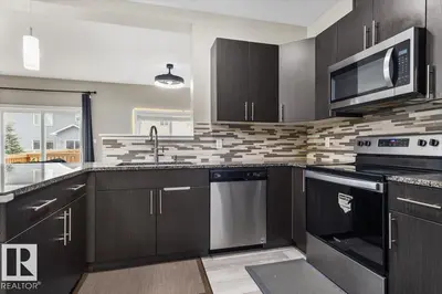 Interior photo 4 of 236 39 AV NW