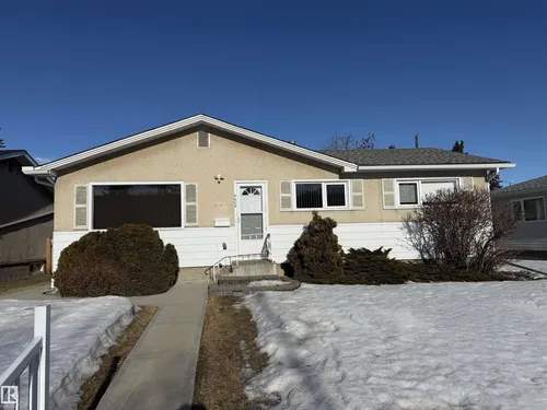 4608 102 AV NW, Edmonton - $397,700