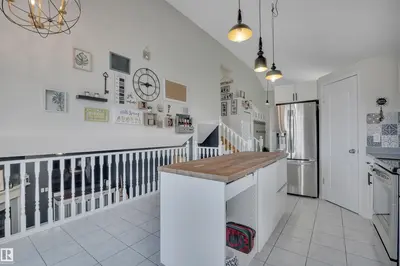 Interior photo 3 of 10 CAMPBELL RD