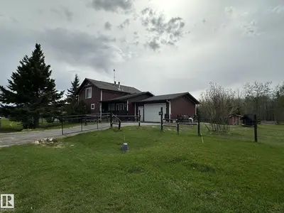 Interior photo 1 of 4926 51 ST
