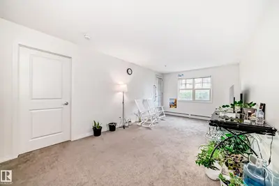 Interior photo 3 of #113 11441 ELLERSLIE RD SW