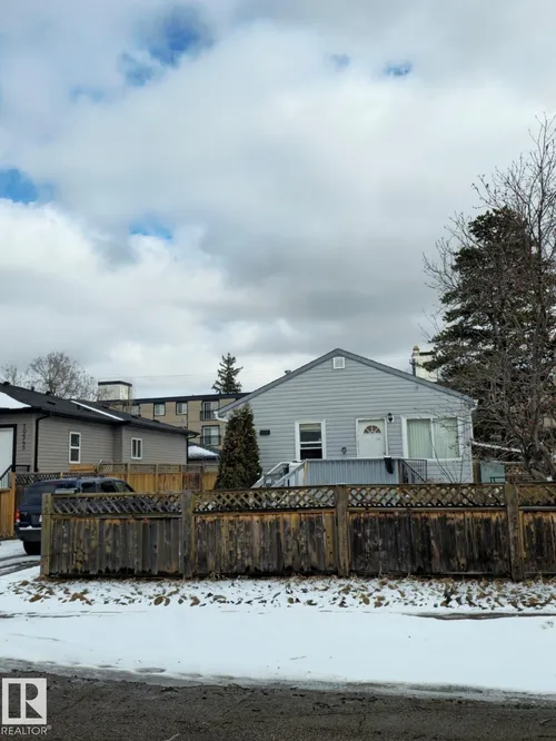 10541 157 ST NW, Edmonton - $389,000
