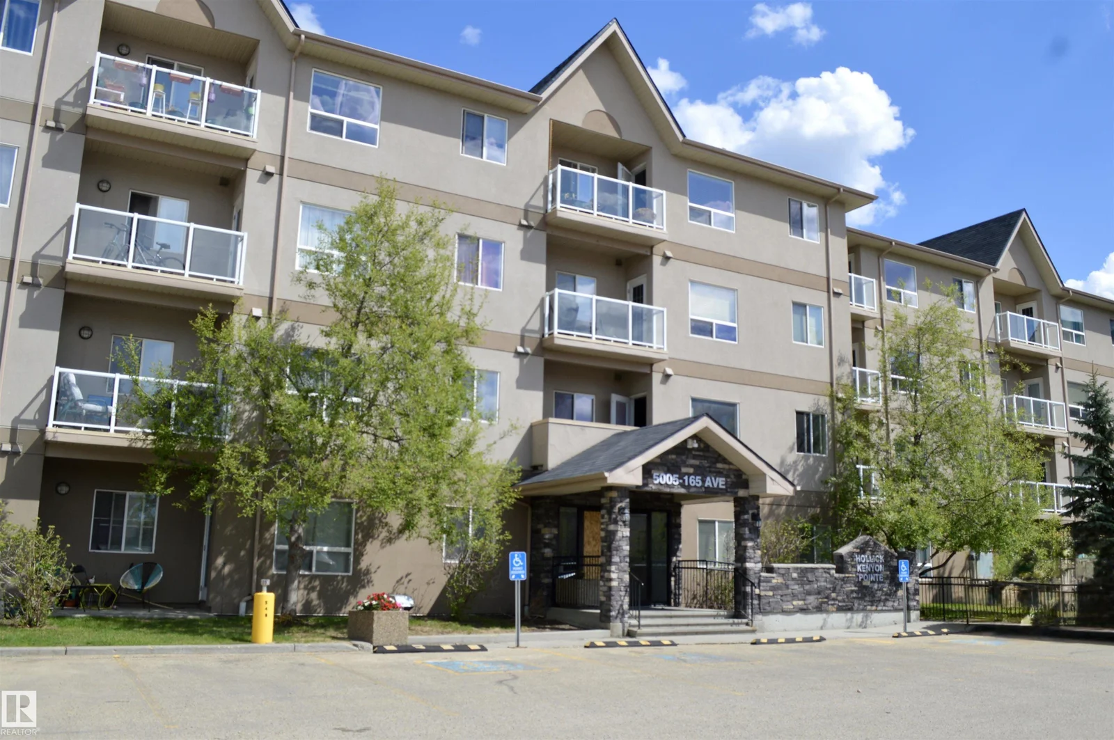 #210 5005 165 AV NW, Edmonton - 1 bedroom Apartment for sale