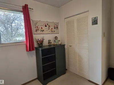 Interior photo 4 of 6808 135A AV NW NW
