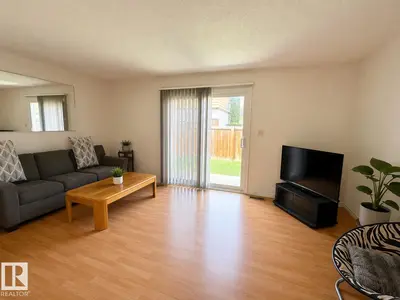 Interior photo 1 of 126 WOODSTOCK NW