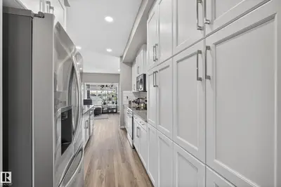 Interior photo 3 of 276 Rolston WD