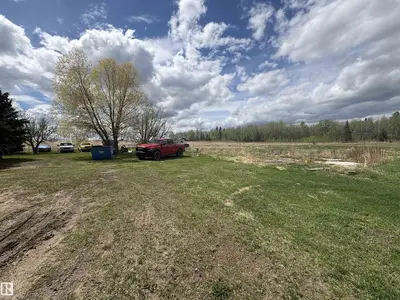Interior photo 3 of 2313 TWP RD 474
