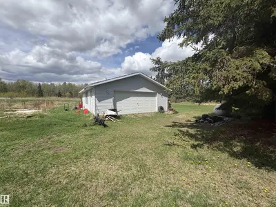 Interior photo 2 of 2313 TWP RD 474