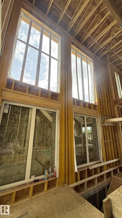 Interior photo 4 of 1503 REDPOLL PLACE NW