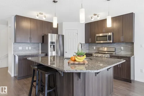 2553 COUGHLAN RD SW, Edmonton - $474,900