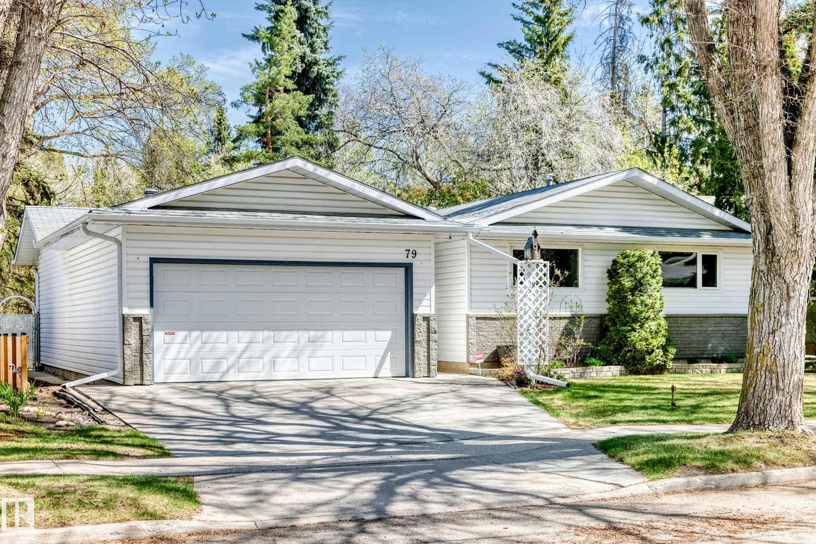 79 BROADVIEW CR, St. Albert - 5 bedroom Detached Single Family for sale