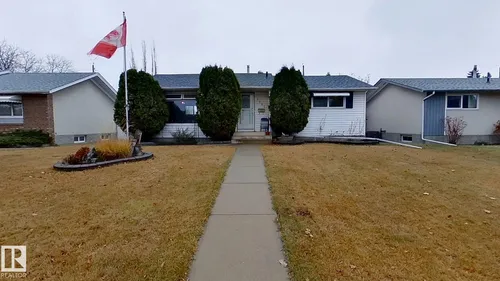 7004 93 AV NW, Edmonton - $449,000