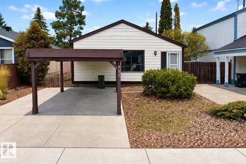 5514 93A AV NW, Edmonton - $365,000