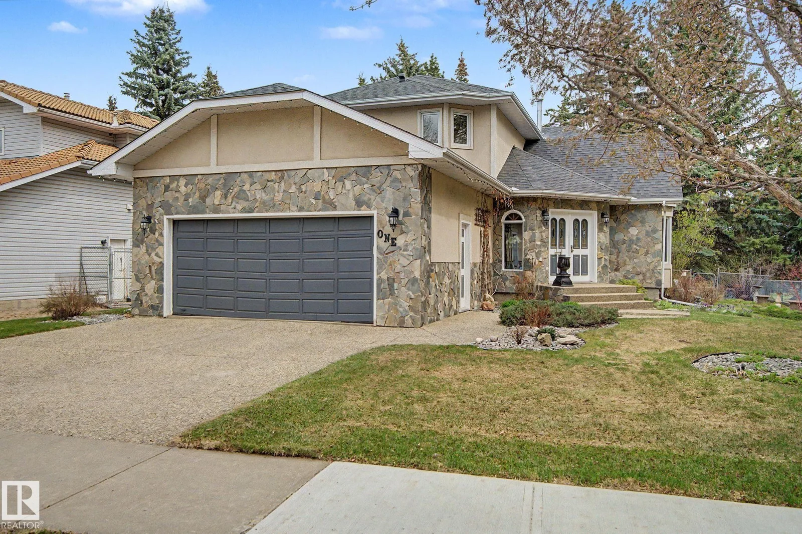 1 FIELDSTONE DR, Spruce Grove - 5 bedroom Detached Single Family for sale