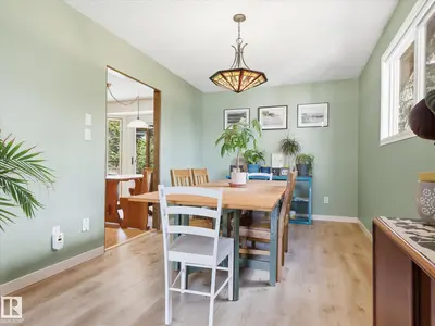 Interior photo 3 of 45 LORNE CR
