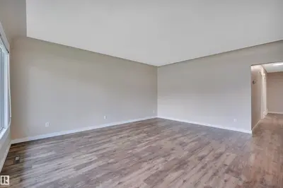Interior photo 3 of 6515 104 A ST NW NW