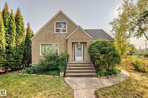11233 95 ST NW, Edmonton - $339,900