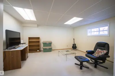 Interior photo 3 of 4724 38B AV NW NW