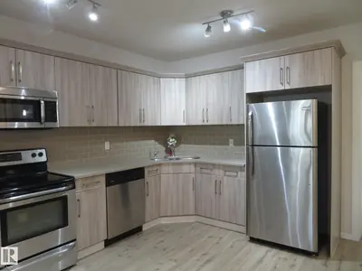 Interior photo 2 of 11840 112 ST NW