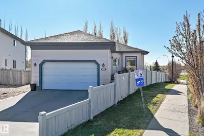Interior photo 1 of 576 GLENWRIGHT CR NW