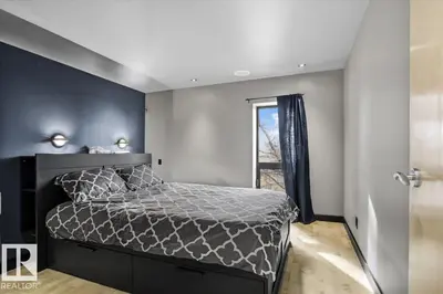 Interior photo 2 of 8709 92A AV NW