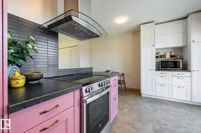 Interior photo 3 of 3615 43 AV NW
