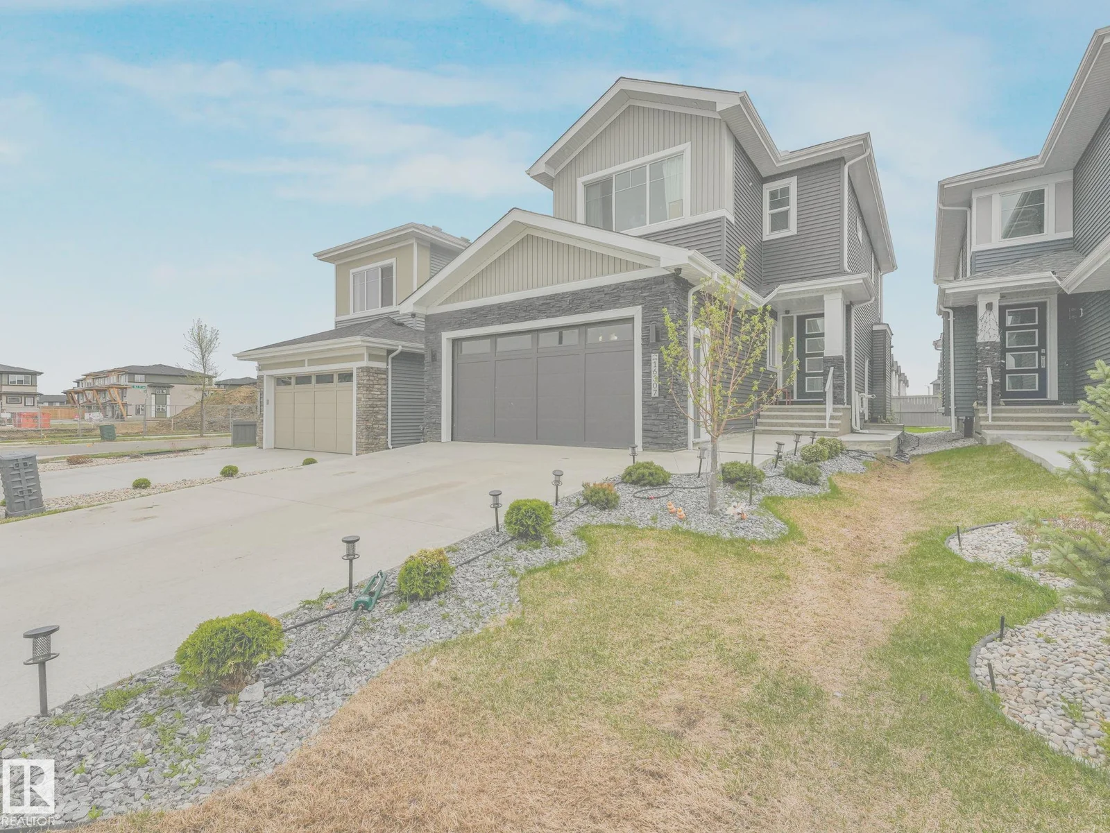 16307 19 AV SW, Edmonton - 5 bedroom Detached Single Family for sale