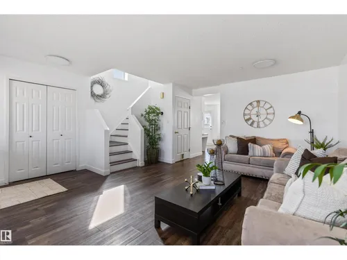 4272 24 ST NW, Edmonton - $459,000