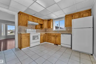 Interior photo 3 of 3227 145 AV NW
