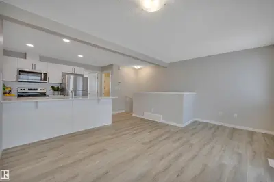 Interior photo 3 of #19 1110 DANIELS LINK LI SW