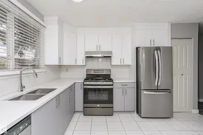 Interior photo 3 of 11436 161 AV NW