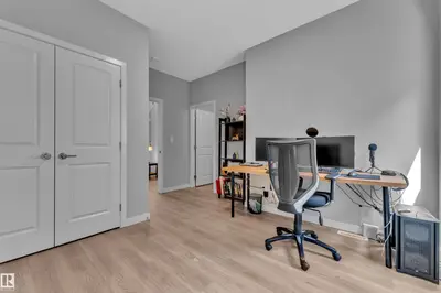 Interior photo 2 of 4135 HAWTHORN CT SW