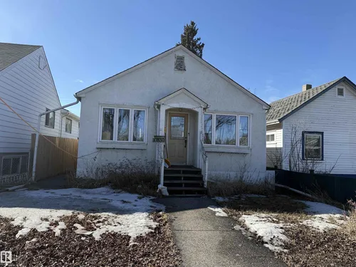 10839 73 AV NW, Edmonton - $530,000
