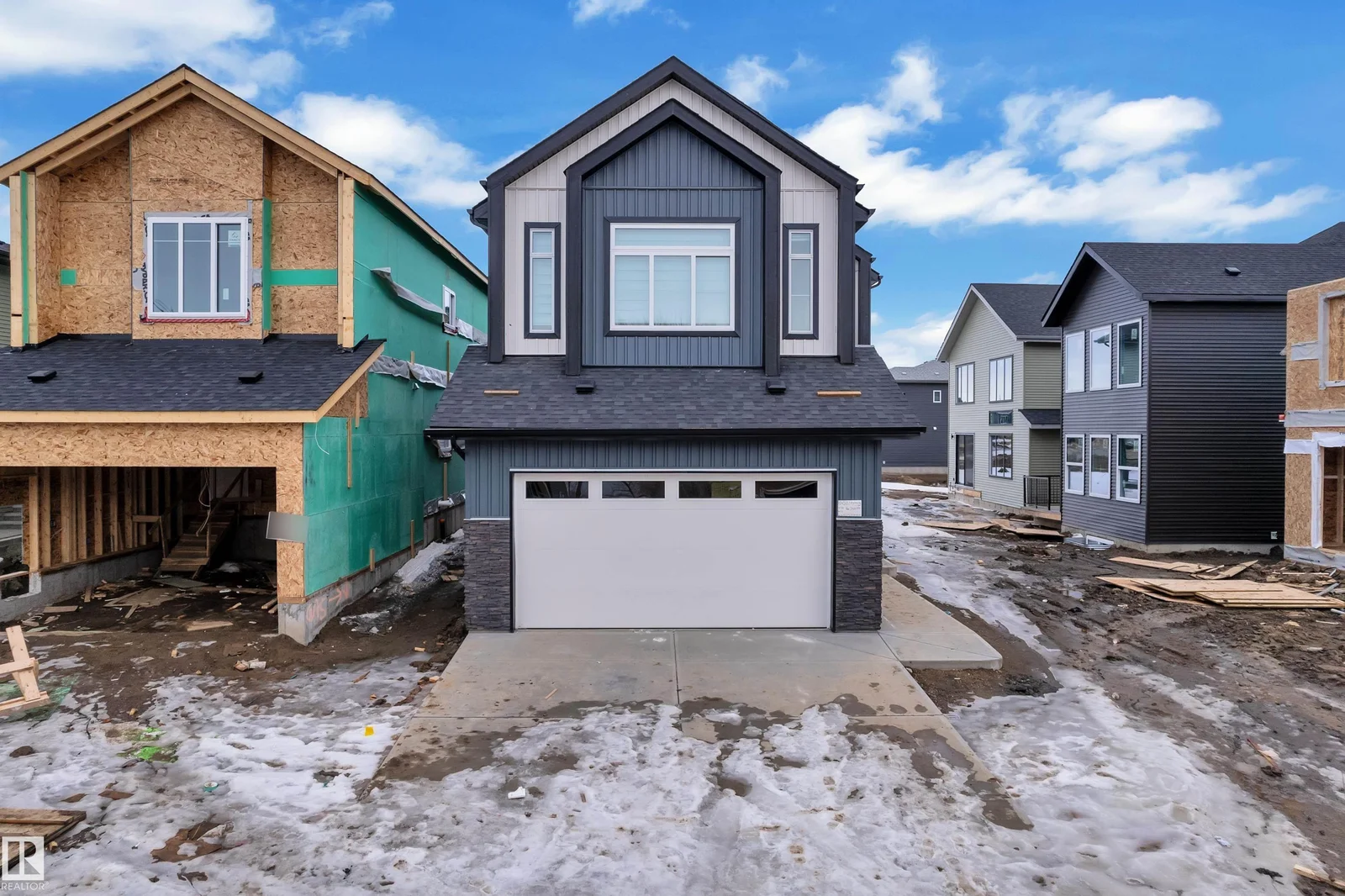 8458 Mayday LI SW, Edmonton - 5 bedroom Detached Single Family for sale