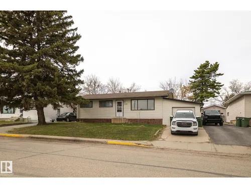 5132 49 AV, Onoway - $315,000