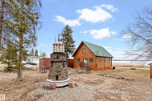 51 lakeshore dr, Rural Lac Ste. Anne County - $349,900