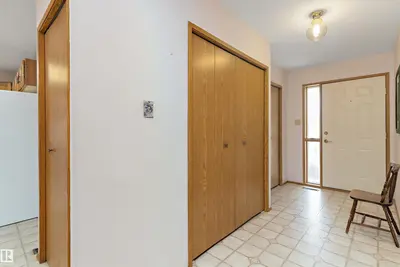 Interior photo 1 of 17404 Callingwood RD NW