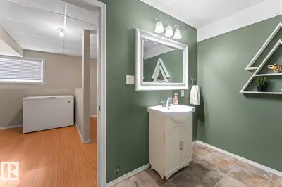 Interior photo 2 of 4407 47 AV