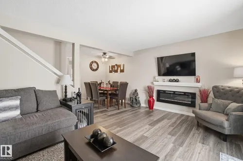 150 WOODBOROUGH WY NW, Edmonton - $229,950
