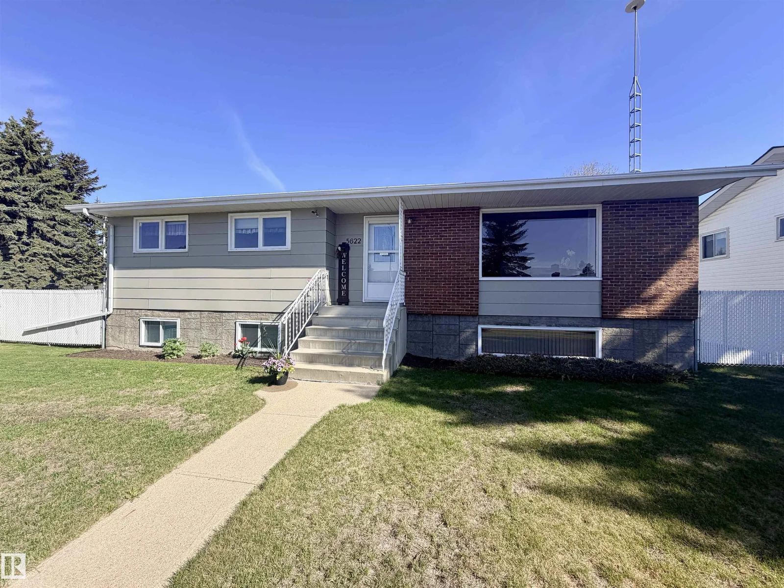 5622 52 AV, St. Paul Town - 6 bedroom Detached Single Family for sale