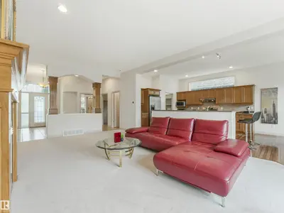 Interior photo 3 of 879 DRYSDALE RUN RU NW